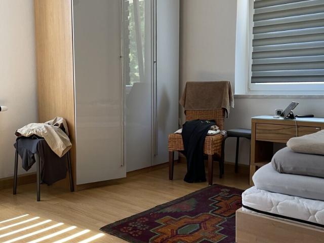 leistbares wohnen mit wohlfühlfaktor! helle, gemütliche wohnung mit separater küche und flexibel nutzbaren räumen – ruhige und zentrale lage am grünen stadtrand von steyr münichholz!