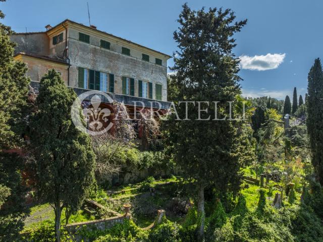 Lerici, Golfo dei Poeti, villa storica di circa 1400 mq da r. 1400m² Lerici