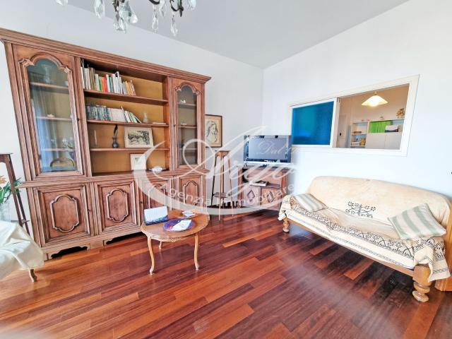 Lerici ZONA Lerici paese AFFITTASI APPARTAMENTO COMPLETAMENTE ARREDATO