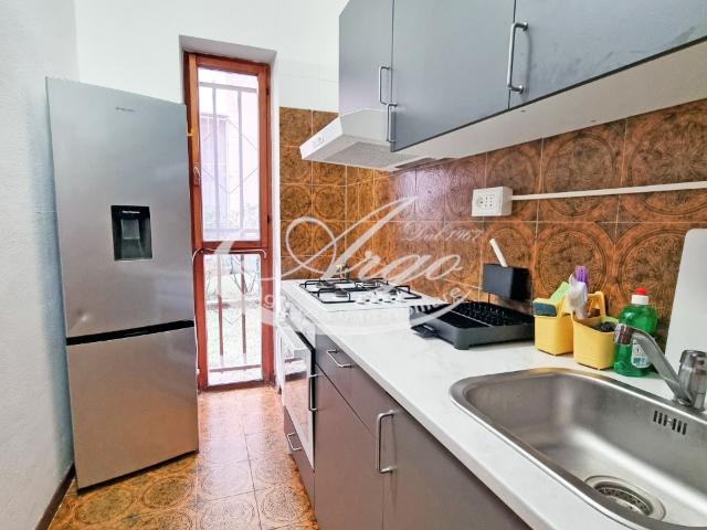 Lerici ZONA Solaro AFFITTASI APPARTAMENTO COMPLETAMENTE ARREDATO CON GIARDINO PRIVATO