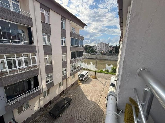 Lerox Uçar’dan Irmak Kenarı 3+1 Satılık Daire