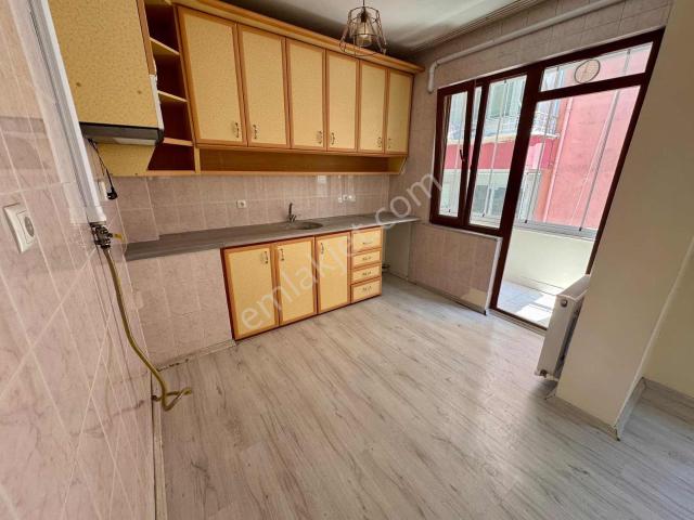 Lerox Uçar'dan Fenk Mah Okullar Bölgesinde 3+1 Kiralık Daire