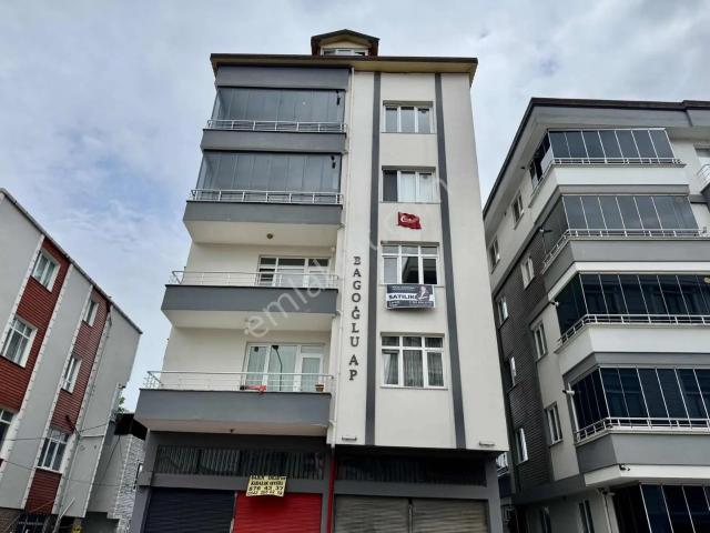 Lerox Uçar'dan Terme Anafartalar Caddesinde Kullanışlı Daire!