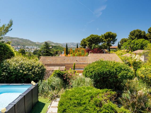 Les Caillols/ La commanderie Maison 5P 120 M2 + Studio indépen