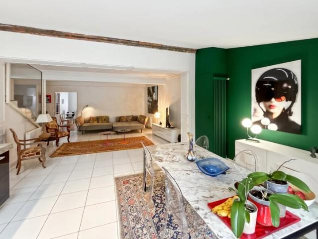 LES CHALETS Magnifique Maison de ville meublée T5 180m² avec jardin