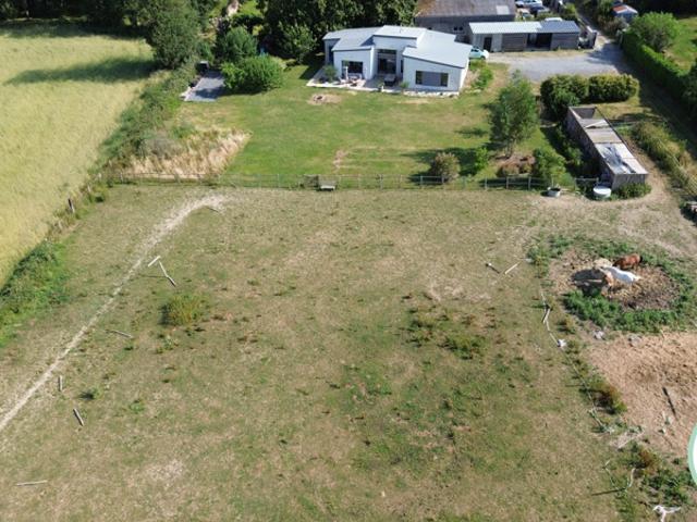 'Les Crins' Maison de plain pied avec grand terrain