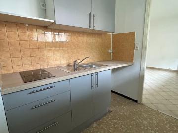 « LES ANGLES STUDIO 29.50M² »