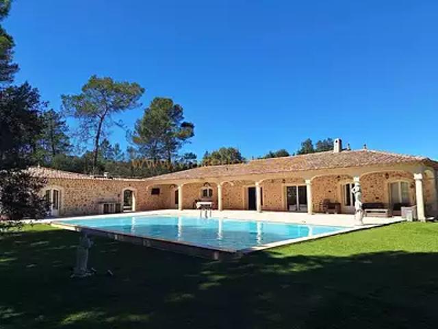 Les Arcs 83460 Achat / Vente maison 5 pièces t5 piscine