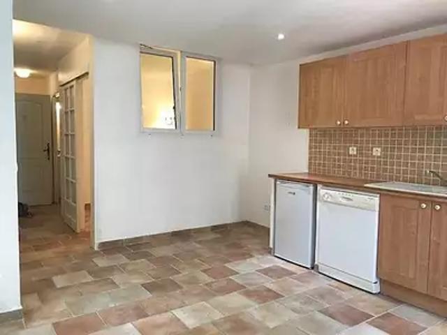 Les Arcs 83460 Location appartement 1 pièce t1 au dernier étage