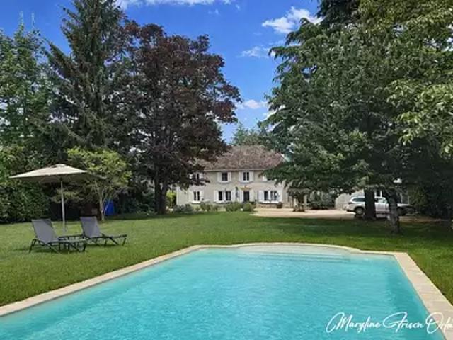Les Avenières Veyrins Thuellin 38630 Achat / Vente maison 10 pièces t10 piscine jardin