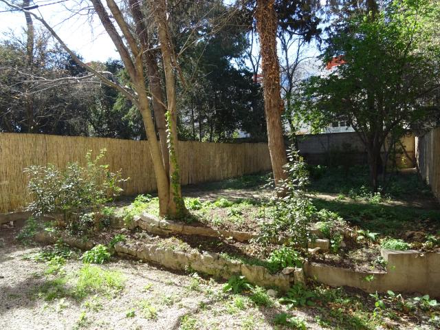 LES BEAUX ARTS F4 Rez de Jardin