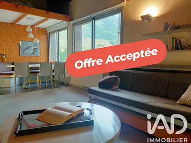 Les Deux Alpes 38860 Achat / Vente appartement 2 pièces t2 au dernier étage cave