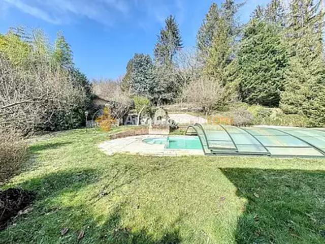 Les Eparres 38300 Achat / Vente maison 8 pièces t8 piscine
