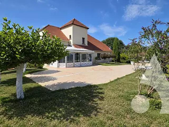 Les Essards Taignevaux 39120 Achat / Vente maison 7 pièces t7 au dernier étage jardin