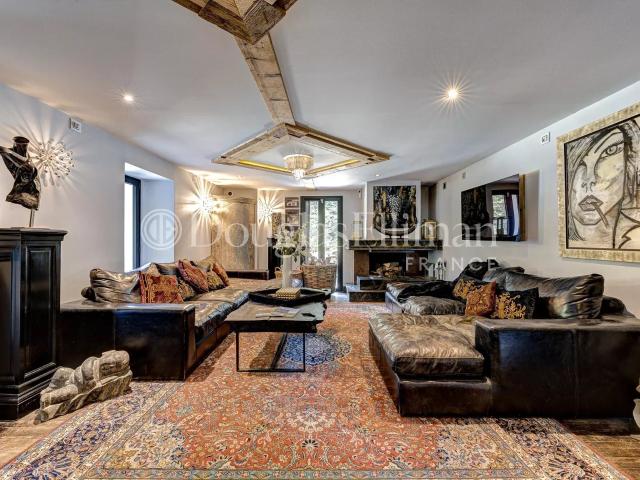 LES HOUCHES Une magnifique ferme isolée 238m² Les Houches