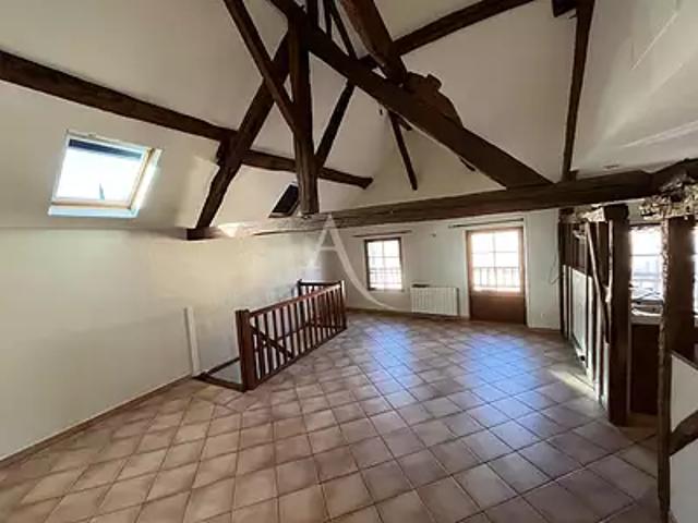 Les Hermites 37110 Location appartement 3 pièces t3 au dernier étage
