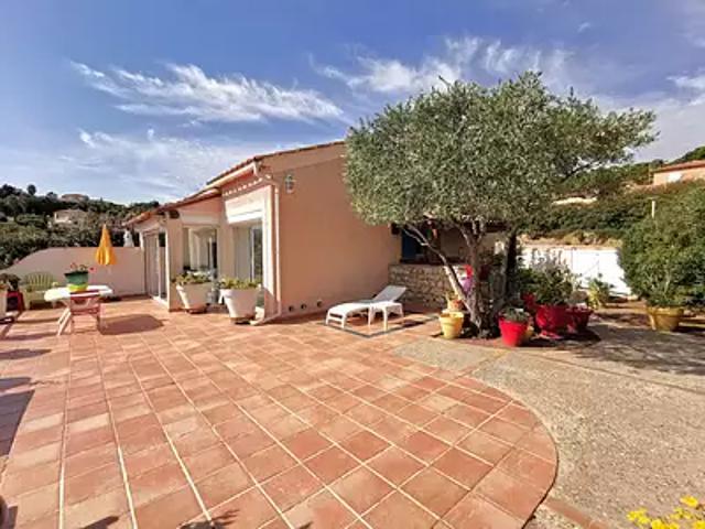 Les Issambres 83380 Achat / Vente maison 4 pièces t4 au dernier étage piscine