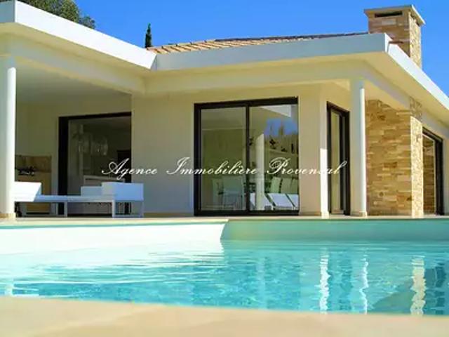 Les Issambres 83380 Location maison 5 pièces t5 piscine parking