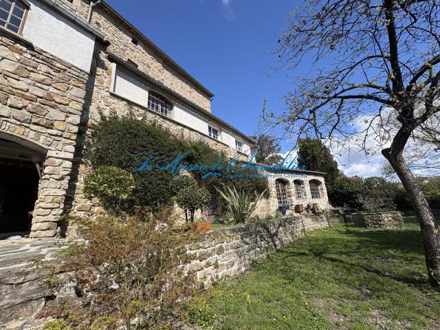 Les Mages, mas en pierres, 3 logements 2 t2 1 une chambre, s. 232m² Saint Florent sur Auzonnet