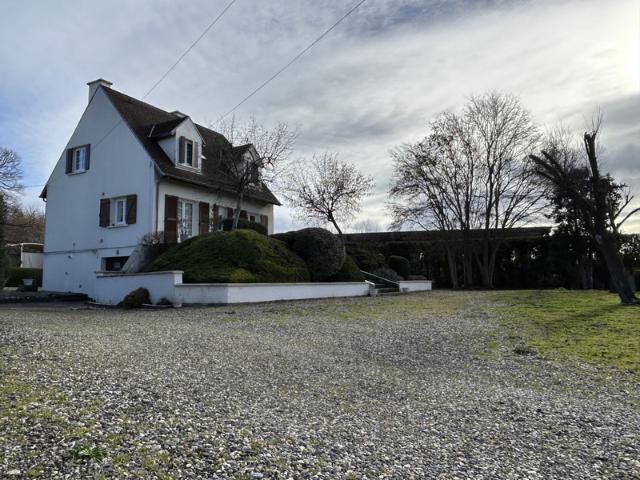 LES MARTRES D'ARTIERE MAISON DE 101 M2 SUR 1468 M2 DE TERRAIN