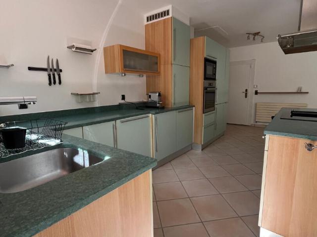 LES MILLES VILLA MEUBLEE GARAGE JARDIN