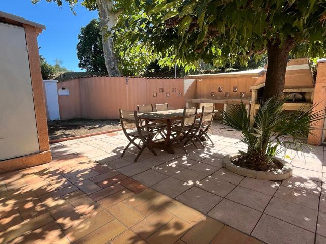 LES MILLES VILLA MEUBLEE GARAGE JARDIN