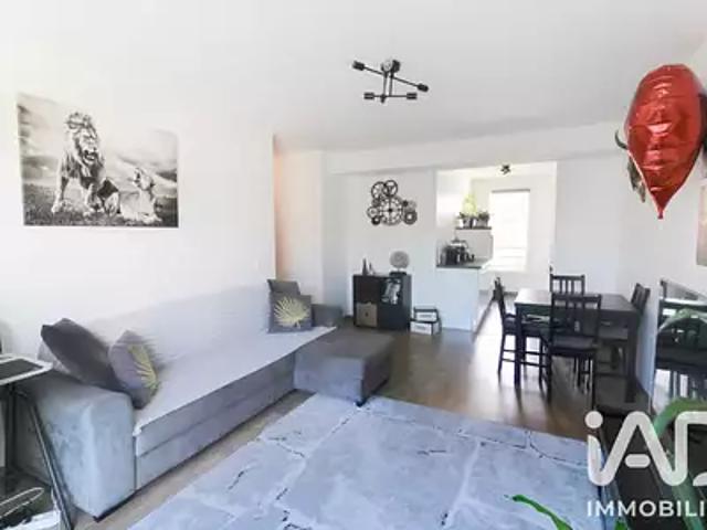 Les Mureaux 78130 Achat / Vente appartement 3 pièces t3 au dernier étage parking