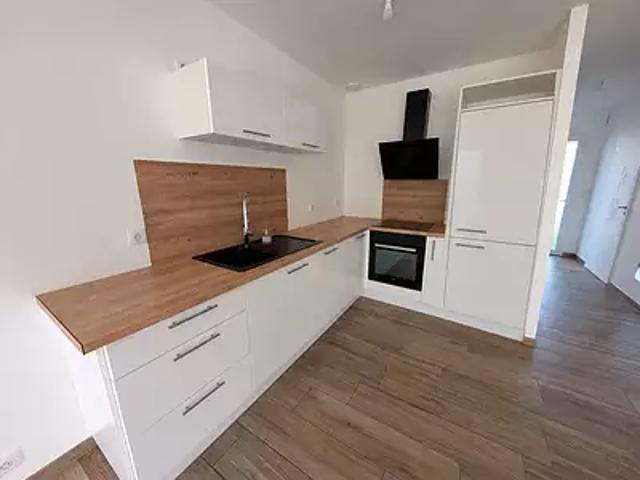 Les Sorinières 44840 Location maison 4 pièces t4 au dernier étage jardin