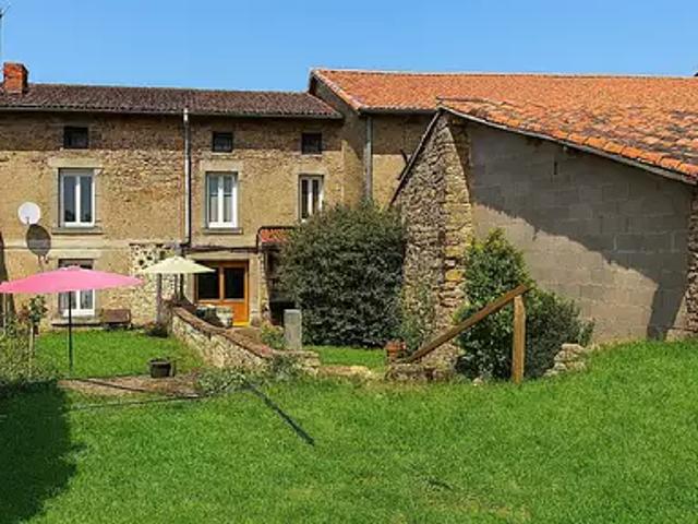 Les Salles Lavauguyon 87440 Achat / Vente appartement 7 pièces t7 cave