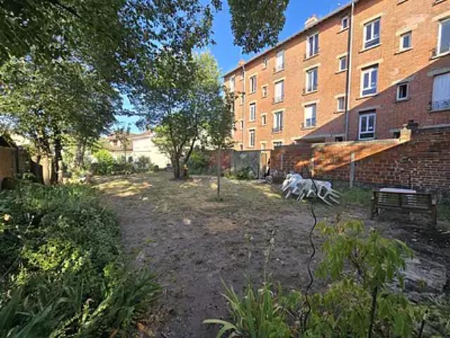 Les Pavillons sous Bois 93320 Achat / Vente appartement 2 pièces t2 au dernier étage