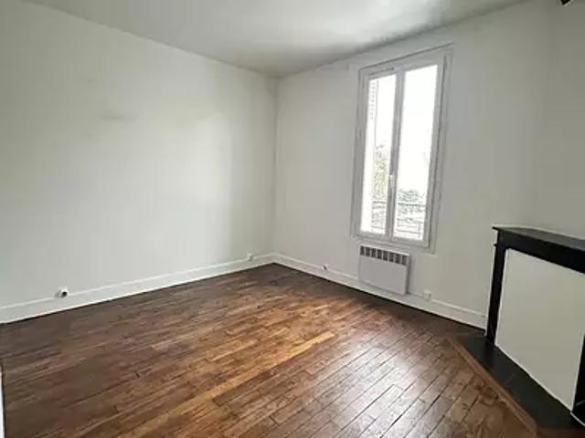 Les Pavillons sous Bois 93320 Location appartement 2 pièces t2 au dernier étage