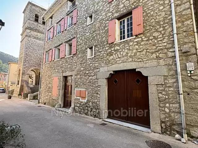 Les Pilles 26110 Achat / Vente appartement terrasse