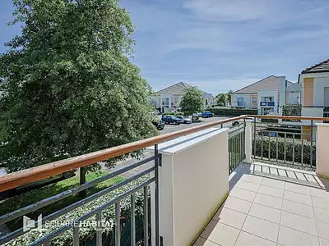 Lescar 64230 Achat / Vente appartement 3 pièces t3 au dernier étage piscine