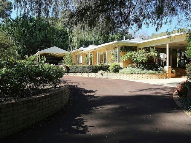 Leschenault