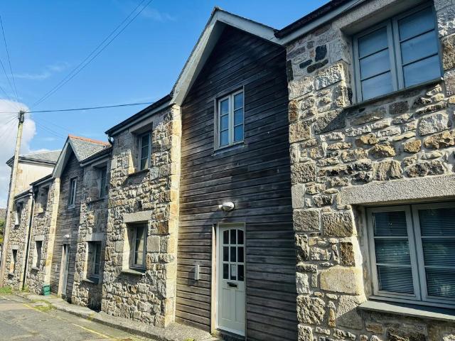 Leskinnick House, Leskinnick Place 2 bed apartment to rent £895 pcm £207 pw