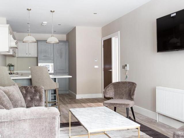 Lesley Park Royal, 1 Rosepark Gardens, Belfast, BT5 7LW