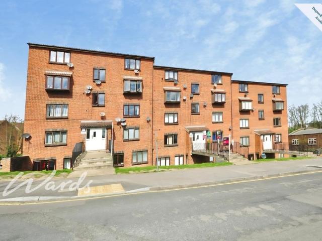 Lesley Place Buckland Hill ME16 Studio to rent £750 pcm £173 pw