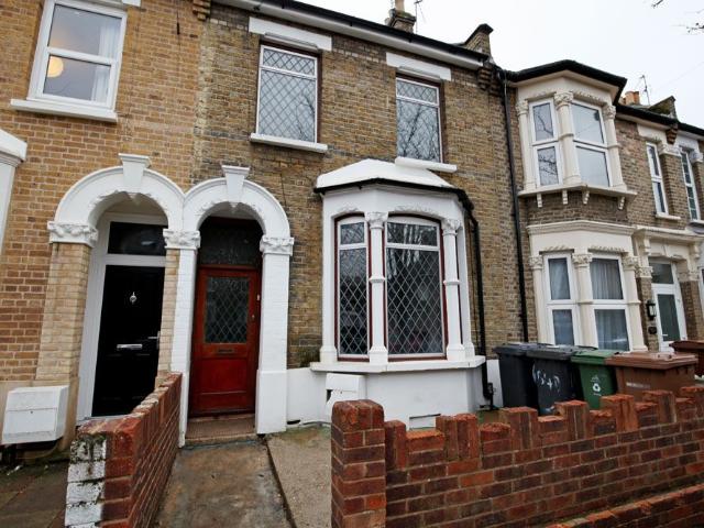 Leslie Road, Leytonstone E11, 4 bed terraced house to rent, £2,800 pcm | PrimeLocation