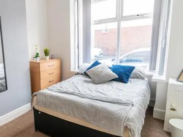 Leslie Road, Park Central, B16 9DX, United Kingdom | 4 bed house for rent #166900319 | Rentberry