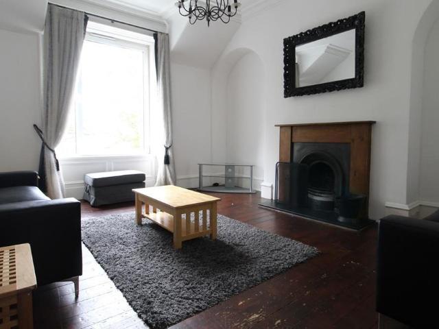 Leslie Terrace, First Floor, AB25
