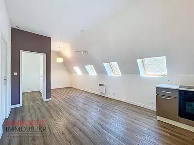 Lesneven 29260 Location appartement 3 pièces t3 au dernier étage