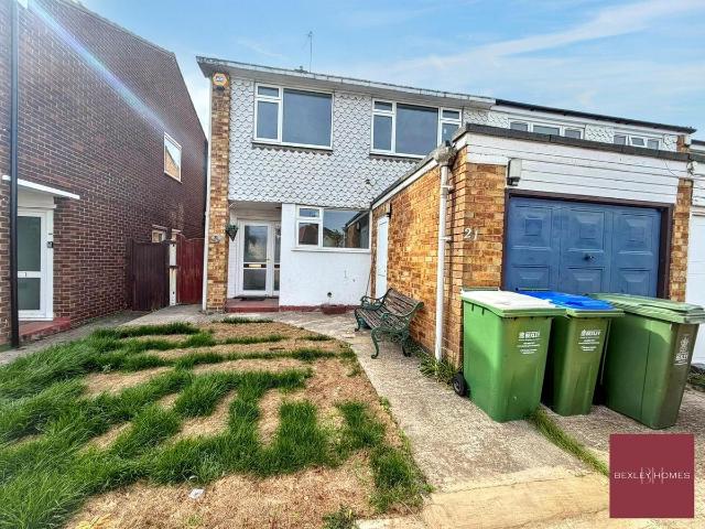 Lesney Park, Erith DA8, 4 bed semi detached house to rent, £2,350 pcm | PrimeLocation
