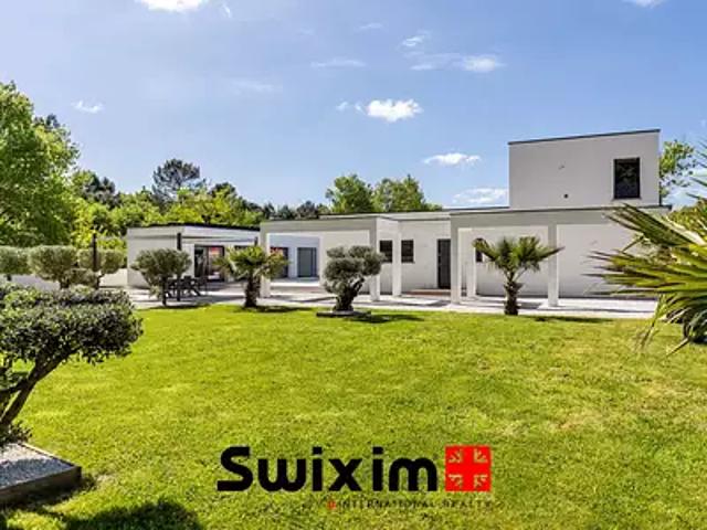 Vertheuil 33180 Achat / Vente maison 10 pièces t10 piscine