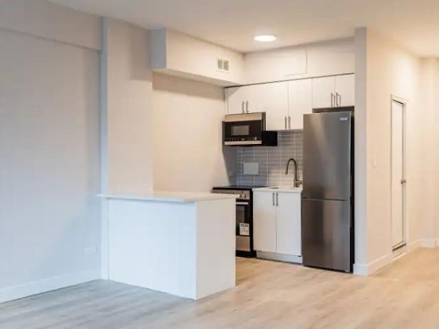 L'Esplanade Appartements | 1420 1440 Towers Street, Montreal · studio