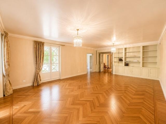 L'esprit d'une villa – SUPERBE Apartment