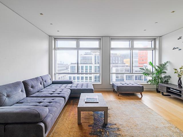 Lettings property in Centre Point Residences, New Oxford St WC1 | 11718