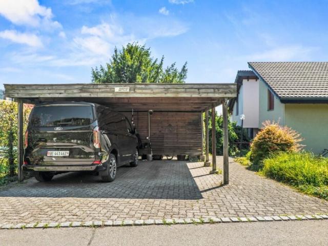 Letzte Gelegenheit! Haus mit grossem Umschwung zentral gelegen