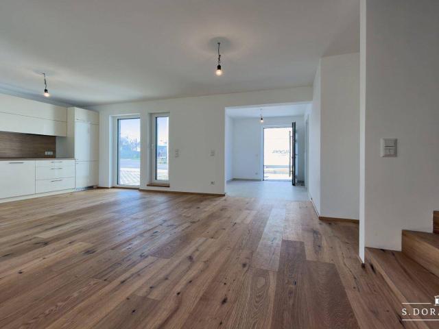 LETZTES HAUS! + 5 Zimmer Haus mit Eigengarten + SÜD+OST+WEST + 2 Terrassen + Photovoltaik + Wärmepumpe + Küche + PKW Stellplatz + Nähe U6 Perfektastraße 1230 Wien