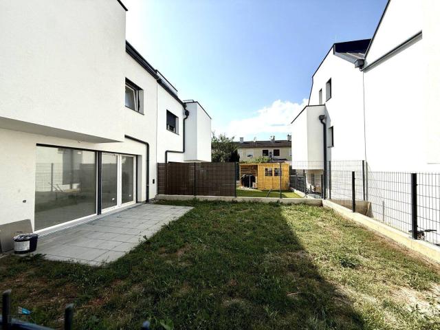 LETZTES HAUS! TRAUMHAFTE 5 ZIMMER DOPPELHAUSHÄLFTE AUF EIGENGRUND NÄHE MARCHFELD CENTER!