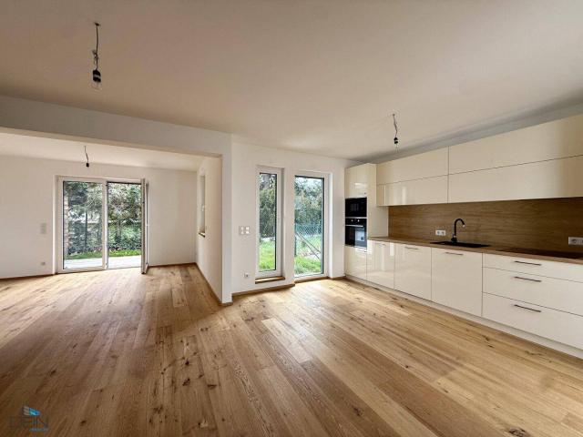 LETZTES HAUS! TRAUMHAFTES 5 ZIMMER REIHENHAUS MIT EIGENGARTEN UND STELLPLATZ NÄHE U6 PERFEKTASTRASSE!